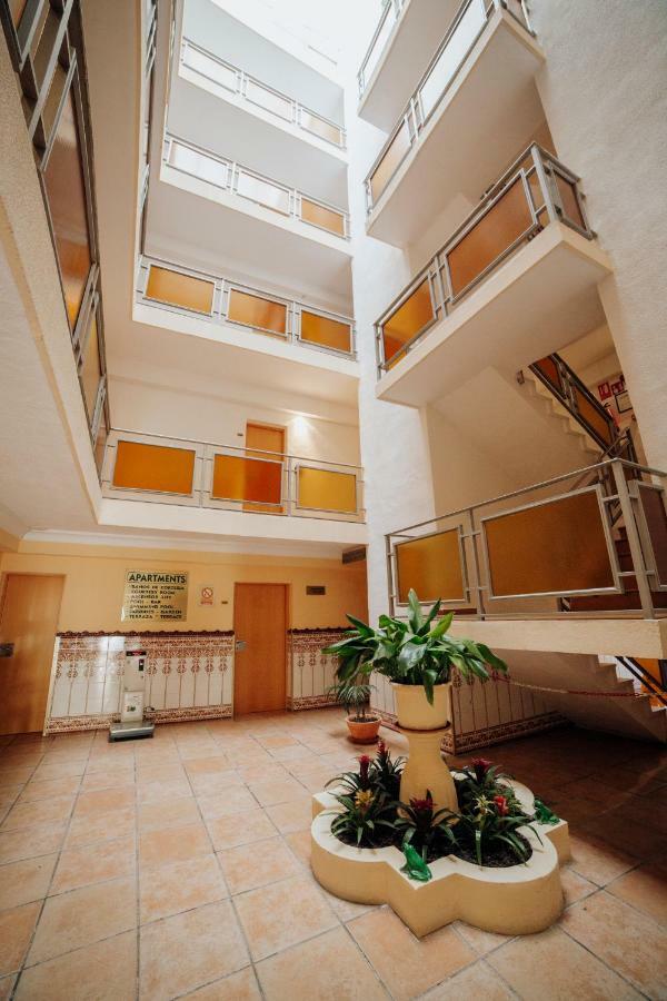 Apartamentos Palm Court Benidorm Eksteriør bilde